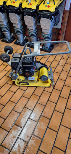 Wacker Neuson Vibrationsplatte VP1340A - Gebrauchtgerät aus Mietpark (#Int.-Nr.: 100-23#)