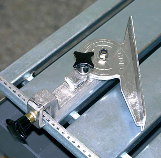 CEDIMA Winkelanschlag mit Skala