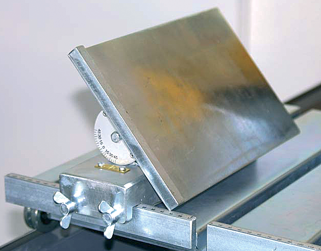 CEDIMA Jollytisch für Gehrungsschnitte 45º schwenkbar mit Winkelskala